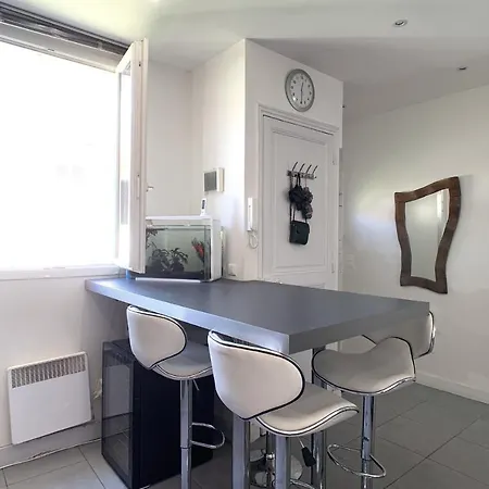Spacious 120M Air-Conditioned 3-Bedroom Apartment With Garage Apartman *