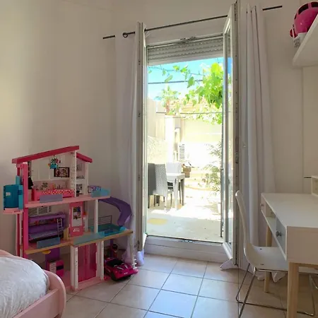 Spacious 120M Air-Conditioned 3-Bedroom Apartment With Garage
